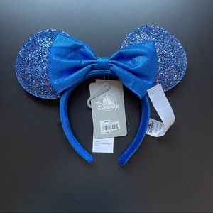 NWT Disney Parks Wishes Come True Blue Ears